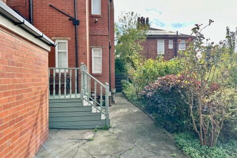 WhatsApp Image 2025-10-06 at 12.02.39_5d255df4.jpg