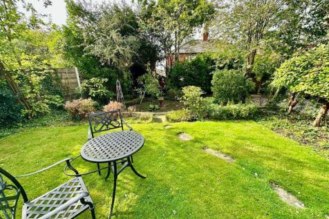 WhatsApp Image 2025-10-06 at 12.02.40_84bb2e16.jpg