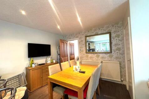 PHOTO-2025-10-10-15-51-58 1.jpg