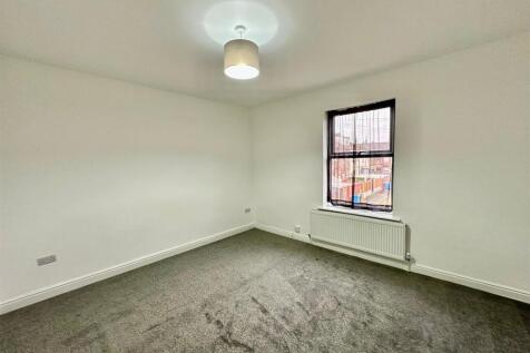 WhatsApp Image 2025-10-17 at 10.07.55.jpeg