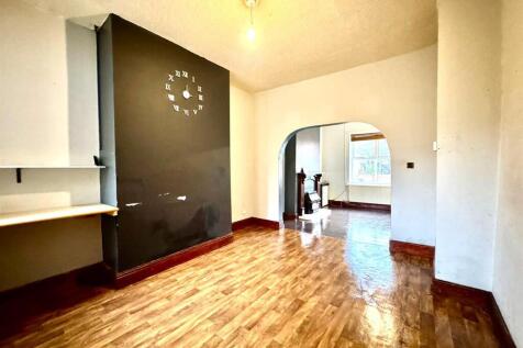 WhatsApp Image 2025-10-20 at 15.42.38 (1).jpeg