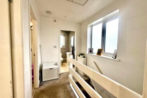 WhatsApp Image 2025-10-21 at 16.12.16 (1).jpeg