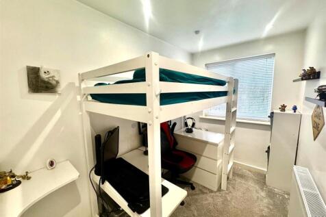 WhatsApp Image 2025-10-21 at 16.12.16 (4).jpeg