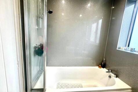 WhatsApp Image 2025-10-21 at 16.12.16 (2).jpeg