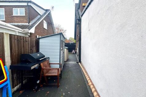 WhatsApp Image 2025-10-21 at 16.12.15 (1).jpeg