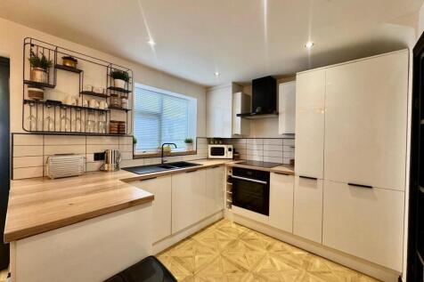 WhatsApp Image 2025-10-28 at 15.30.01 (2).jpeg