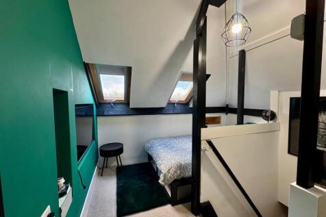 WhatsApp Image 2025-10-28 at 15.30.07.jpeg