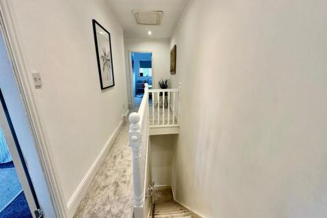 WhatsApp Image 2025-11-05 at 13.52.27_317d9546.jpg