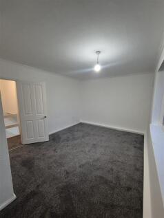 WhatsApp Image 2025-11-04 at 17.36.58 (3).jpeg