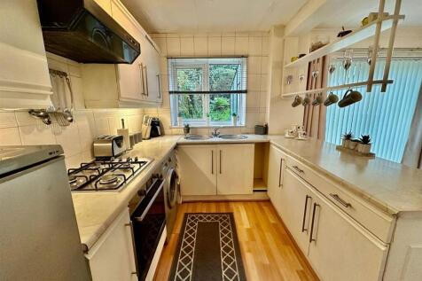 WhatsApp Image 2025-11-14 at 12.13.57_c24a8939.jpg