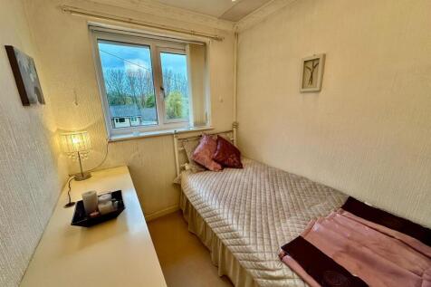 WhatsApp Image 2025-11-14 at 12.13.54_78ab7790.jpg