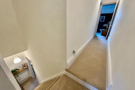 WhatsApp Image 2025-11-16 at 15.24.36_97605c43.jpg