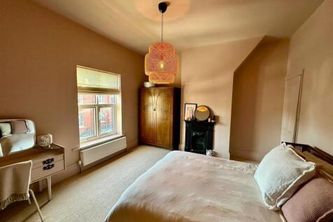 WhatsApp Image 2025-11-16 at 15.24.38_faf3492d.jpg