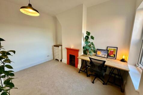 WhatsApp Image 2025-11-16 at 15.24.35_58545d83.jpg