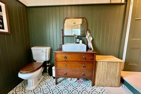 WhatsApp Image 2025-11-16 at 15.24.36_66328e63.jpg