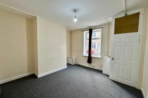 WhatsApp Image 2025-11-16 at 13.31.25 (2).jpeg