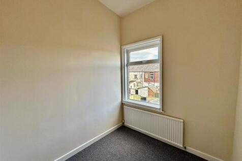 WhatsApp Image 2025-11-16 at 13.31.25 (1).jpeg