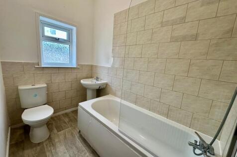 WhatsApp Image 2025-11-16 at 13.31.24 (1).jpeg