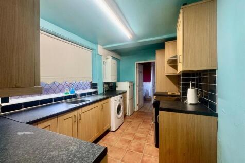 WhatsApp Image 2025-11-24 at 09.32.08.jpeg