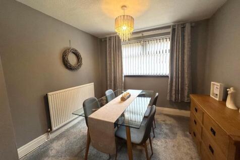 WhatsApp Image 2025-08-19 at 14.28.20.jpeg