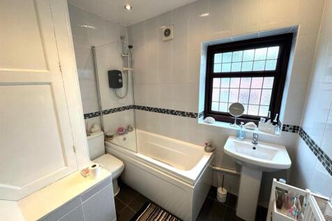 WhatsApp Image 2025-08-19 at 14.28.21 (4).jpeg