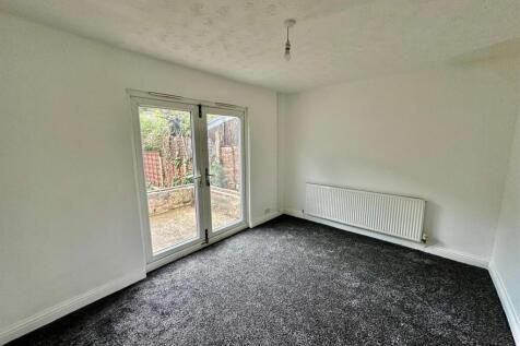 WhatsApp Image 2025-11-03 at 11.39.02_fc9540e7.jpg