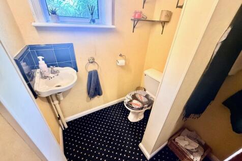 downstairs wc