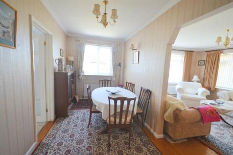Dining room.