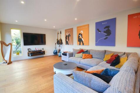 Sitting Area