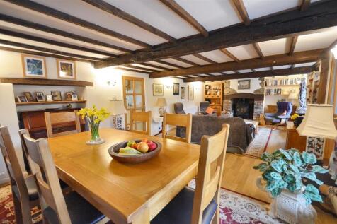 Sitting/Dining Room