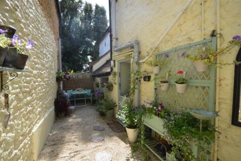 Courtyard Garden