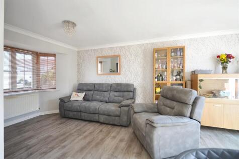 Sitting/Dining Area