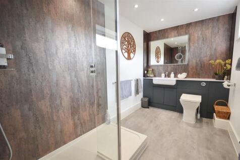 Family Shower Room