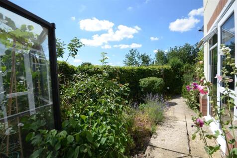 Path to the House
