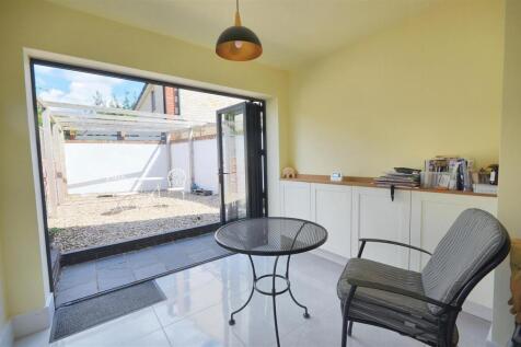 Dining/Garden Room