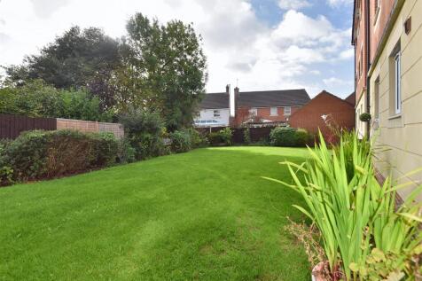 Communal Rear Garden