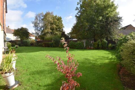 Communal Rear Garden