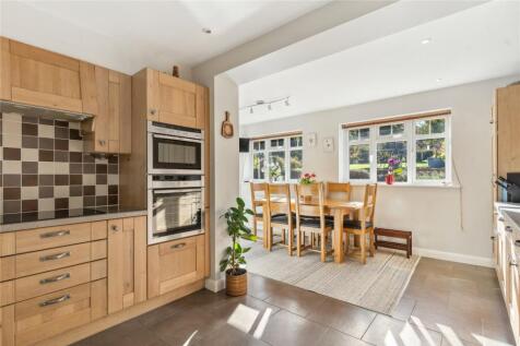 Kitchen Breakfast Rm