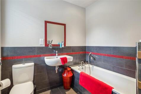 Bed 4 En Suite