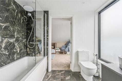 Jack &amp; Gill Bathroom