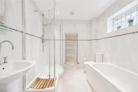 Master En-Suite