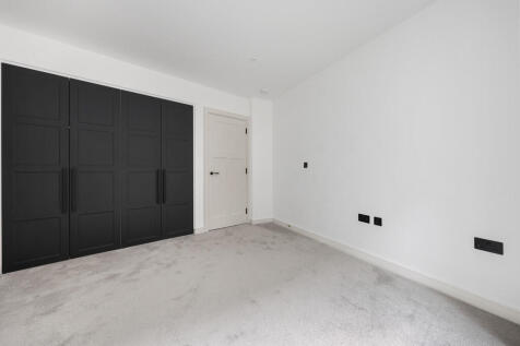 Bedroom 1 Picture...