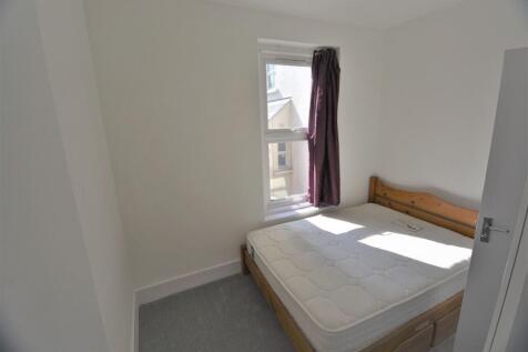 Bedroom Picture N...