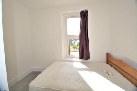 Bedroom Picture N...