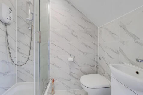 Main En Suite Bat...