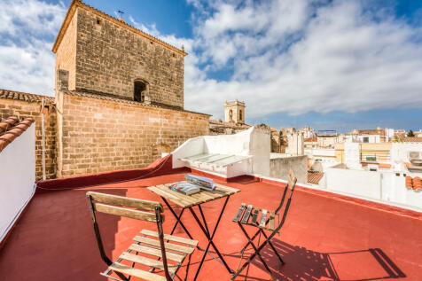 Roof terraces with views out over the rooftops and the cathedral