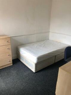 2 Melbourne St Bedroom 3.jpg