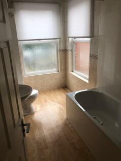 9 Beres -Bathroom.jpg