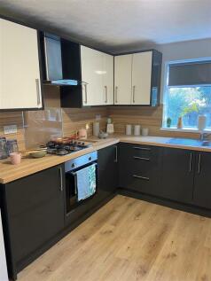 Kitchen 1.JPG