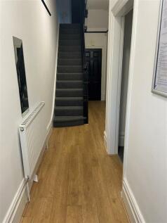 Hallway 1.JPG